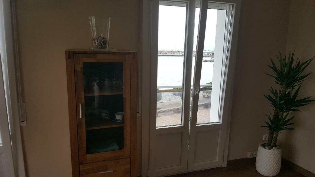 Apartament Marina Port 坎布里尔斯 外观 照片