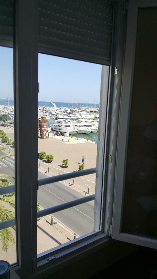 Apartament Marina Port 坎布里尔斯 外观 照片