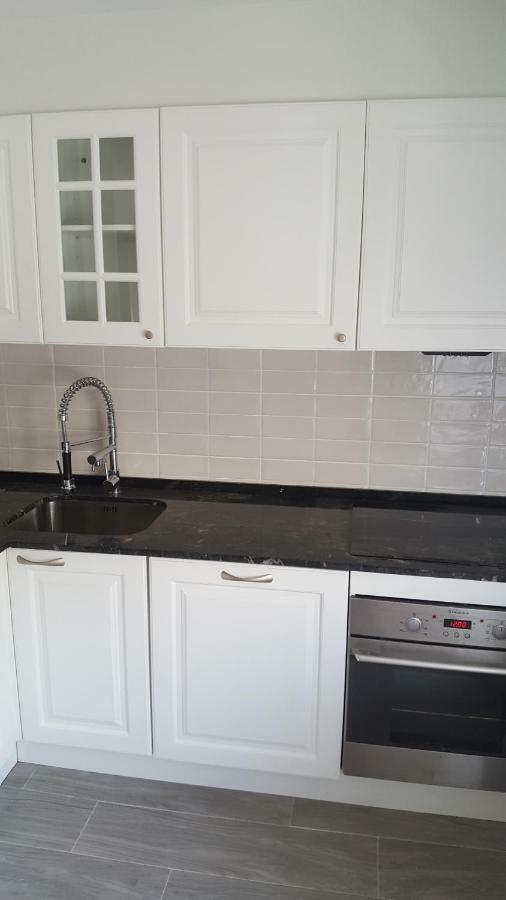 Apartament Marina Port 坎布里尔斯 外观 照片